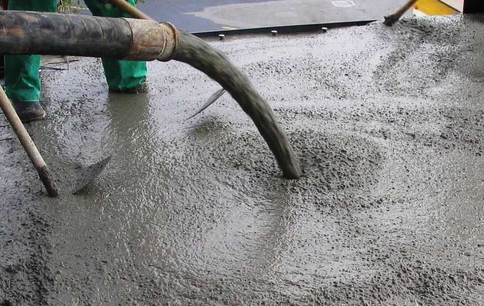 Locação de bomba de Concreto